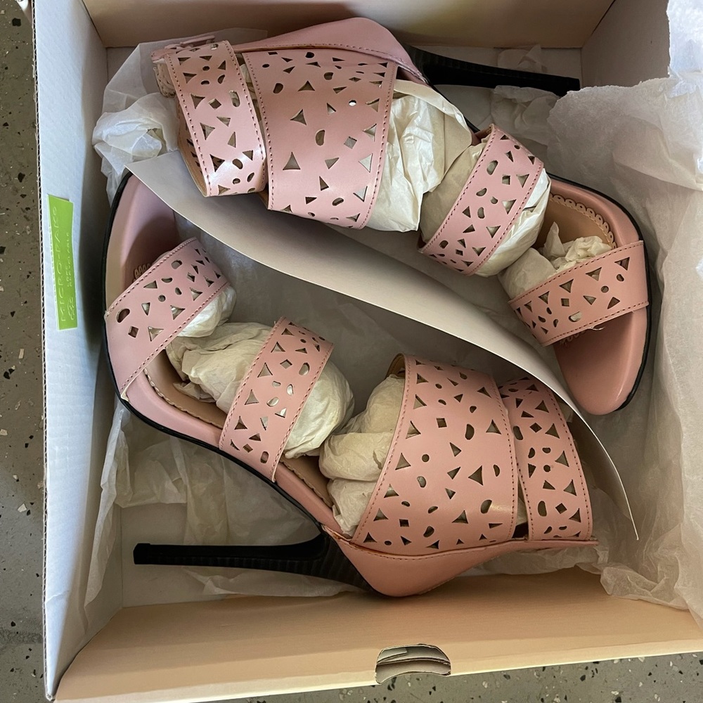 🩰 New heels sandals 🩰